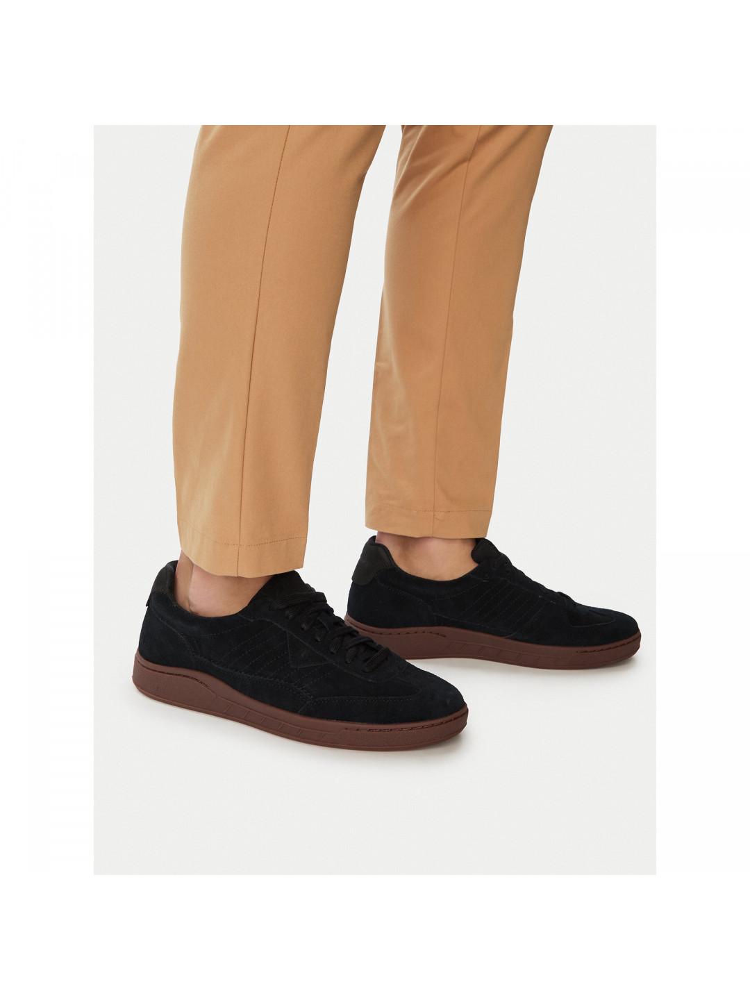 Sneakersy Clarks CraftRally Ace 26183359 Černá