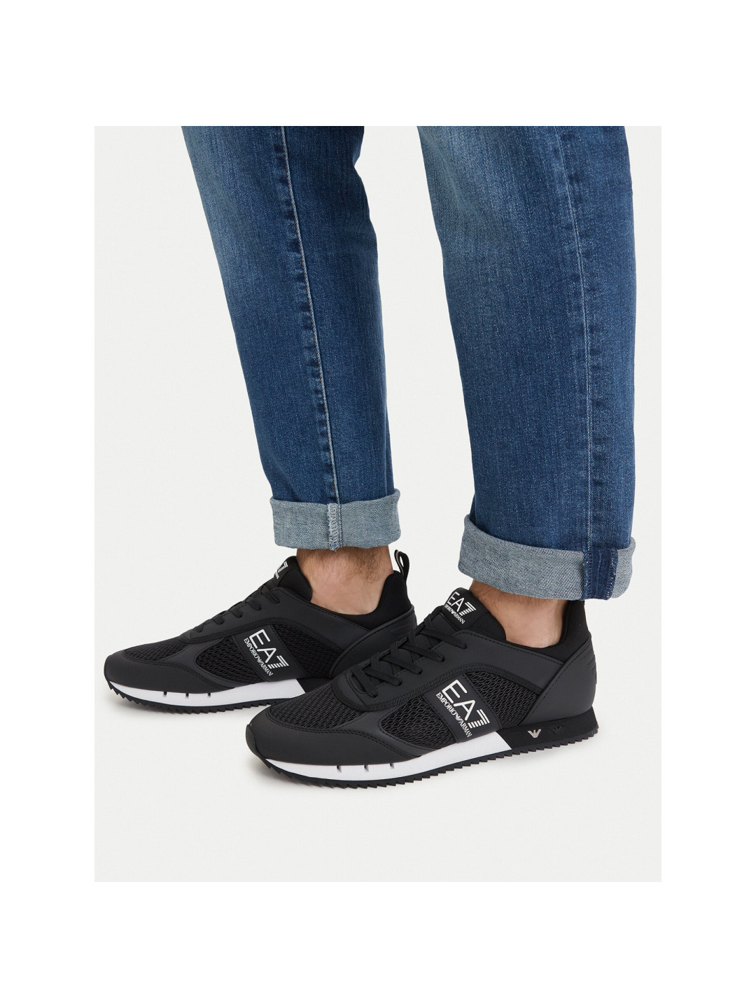 Sneakersy EA7 Emporio Armani 7X000334 AF18610 MC001 Černá