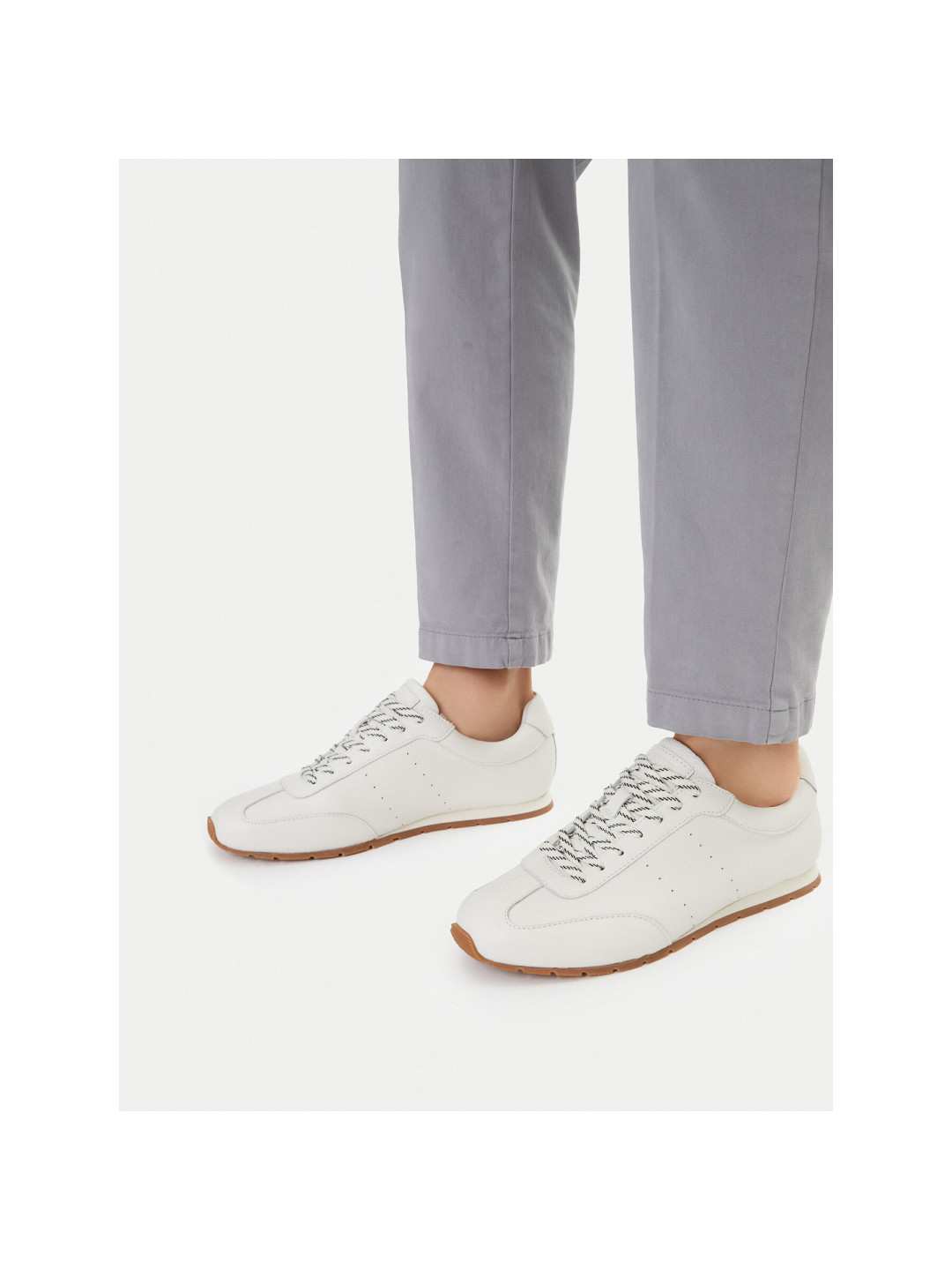 Sneakersy Guess Jeans EO-KOLORADO-01 126AM Bílá