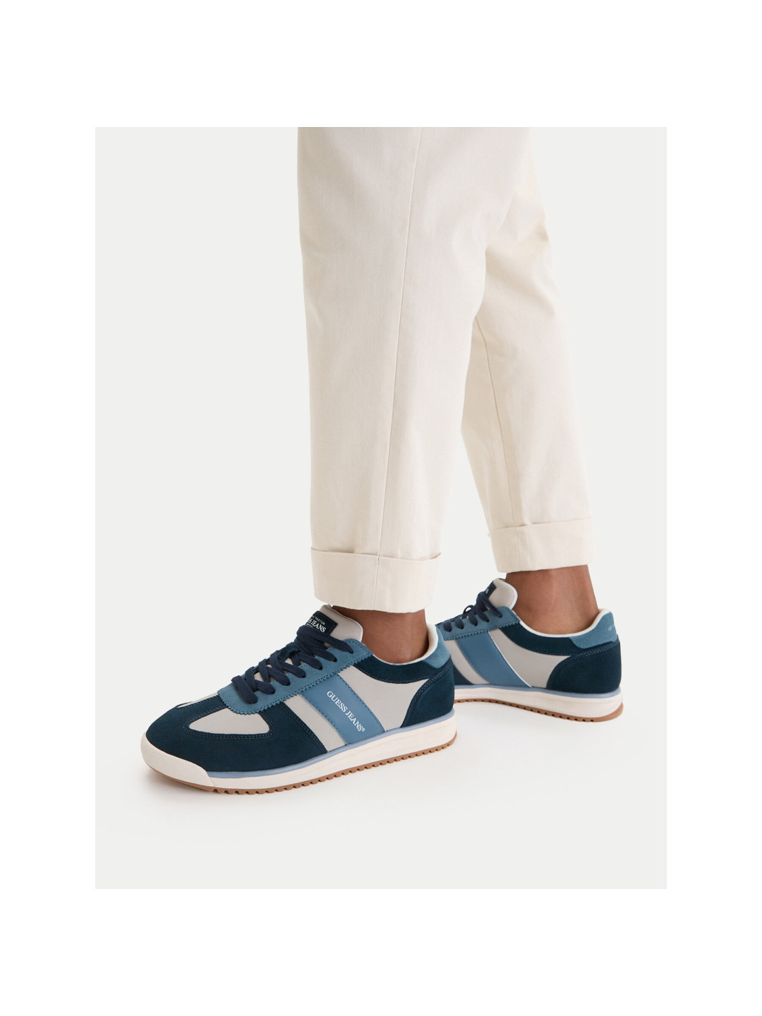 Sneakersy Guess Jeans EO-DELAND-01 WE Tmavomodrá