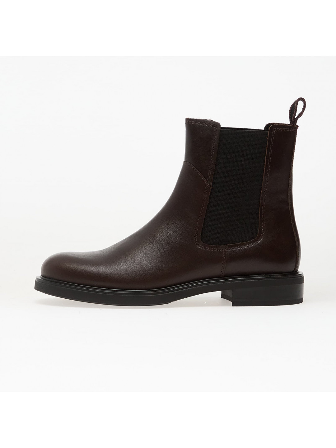 Vagabond Freya Brown 37