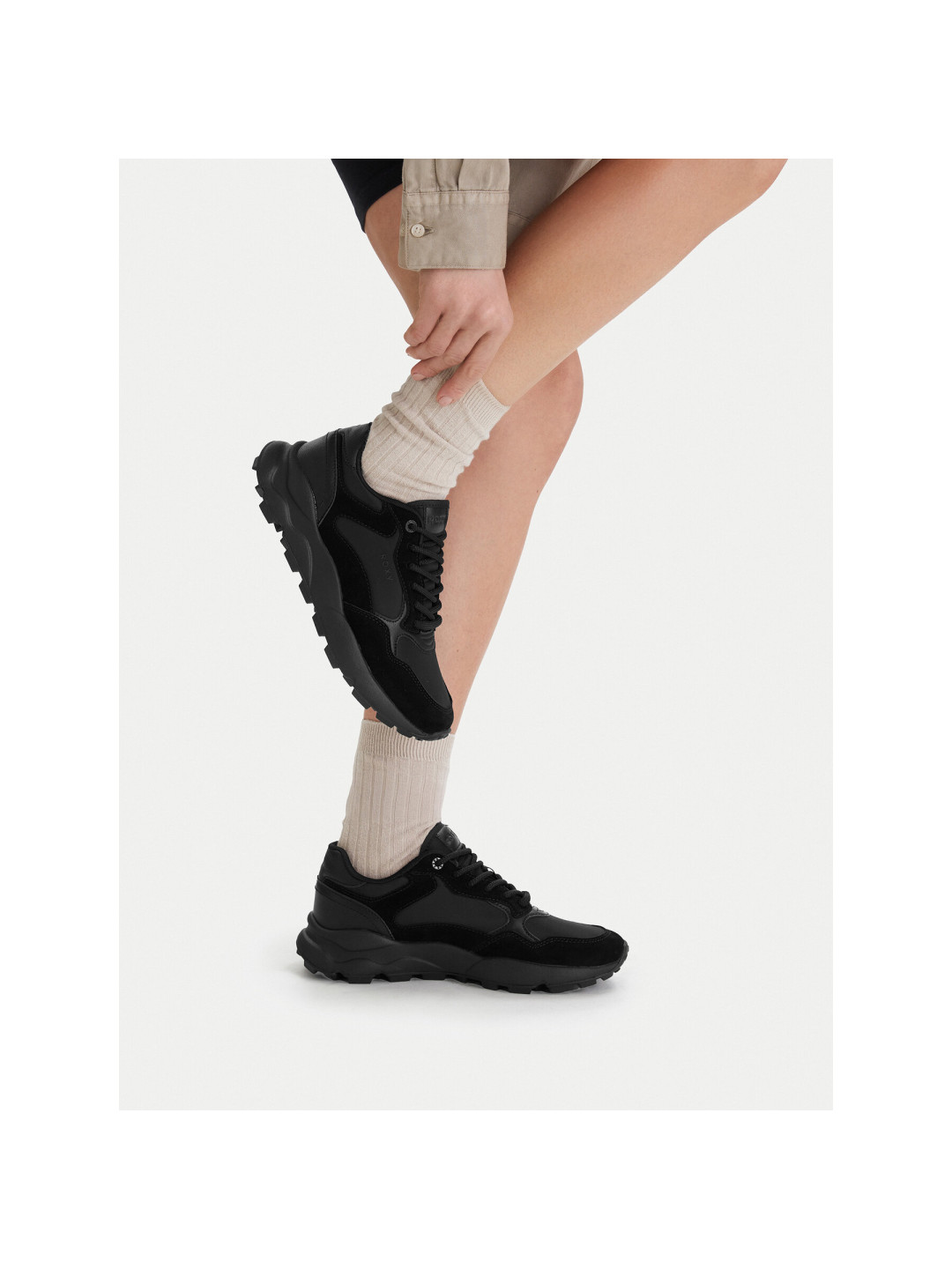 Sneakersy Roxy CEO-V12-1115 Černá